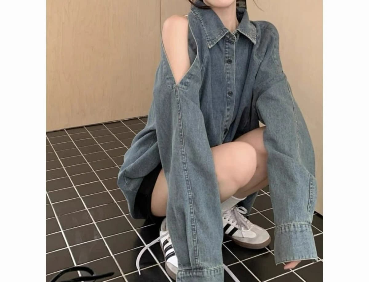 Retro Off-the-shoulder Denim Shirt Jacket Women's Autumn 2026 New Design Unique Chic Top