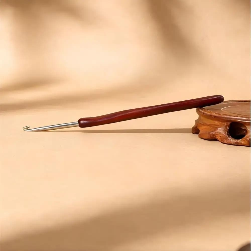 Crochet Hook Ergonomic Grooved Red Sandalwood Handle 2.0mm 3.0mm Polished Metal Tip Amigurumi Fine Yarn DIY Craft Hand Knit