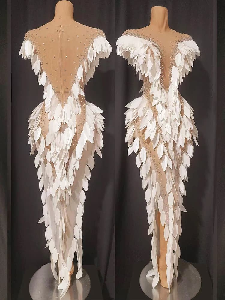 Strass scintillanti 3D Plastica bianca a forma di piuma Abito diviso Trailing Maglia sexy vedere la festa di compleanno trasparente Celebrare lo spettacolo
