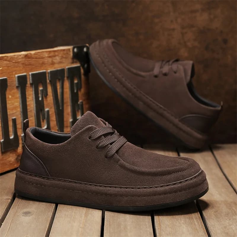 Scarpe da uomo Scarpe casual in pelle scamosciata Scarpe da ginnastica stringate alla moda Scarpe da passeggio comode da uomo Mocassini Scarpe da lavoro con piattaforma per esterni