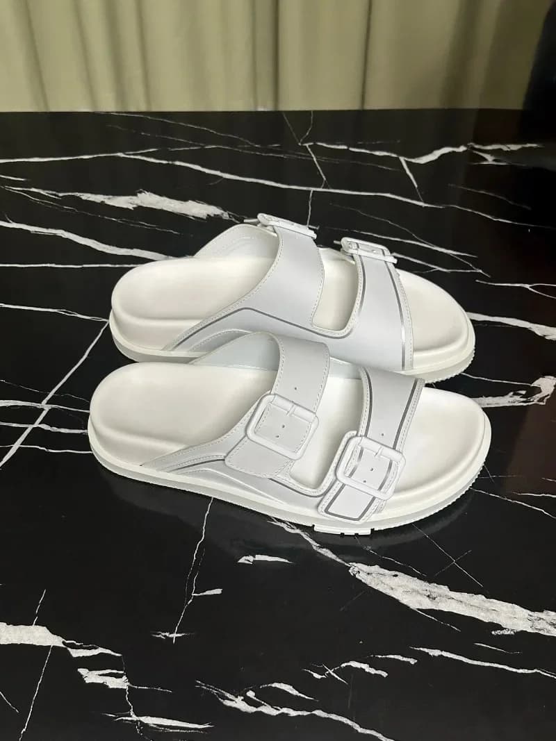 2026 New Premium Men Cowhide Slides Velcro Strap Platform Sandals Versatile Beach Indoor Outdoor Summer Shoes