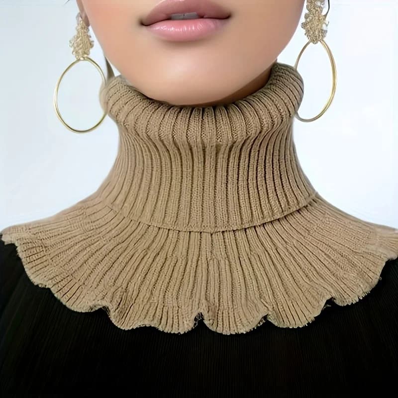 Sciarpa a collo falso lavorata a maglia bianca e nera alla moda: morbida, spessa e calda, con un elegante design con bordo arricciato per le donne