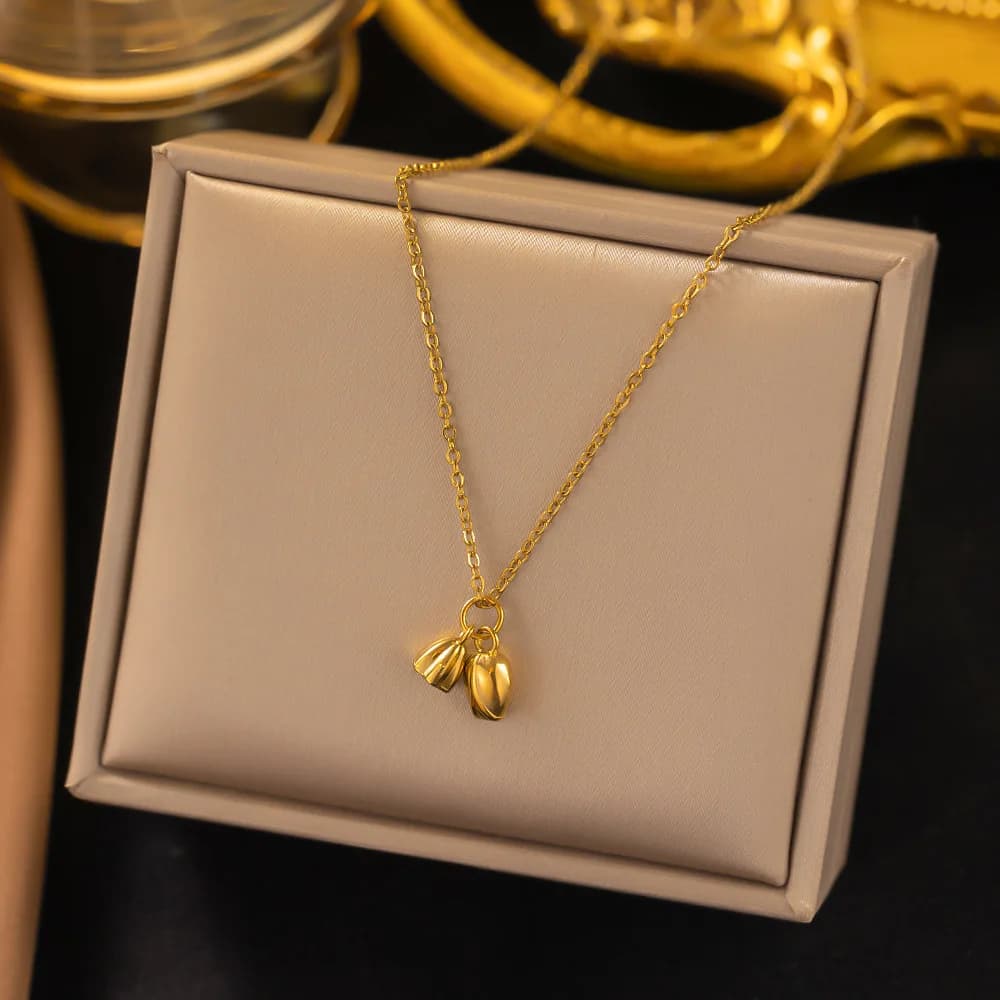 New Trend Chinese Classic Lotus Seed Flower Pendant Necklace For Women Girls Chains Stainless Steel Jewellery Gift For Party
