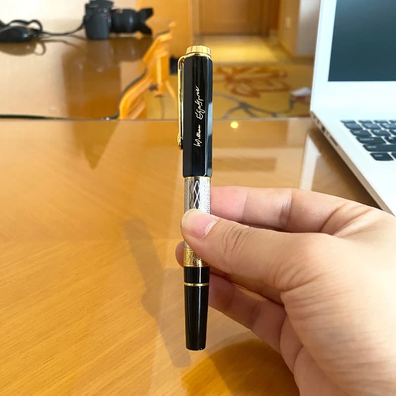 New Luxury Black Classic Fountain Ball Pen Exclusive for Men&# 39; Female; High end student business office signature pen gold