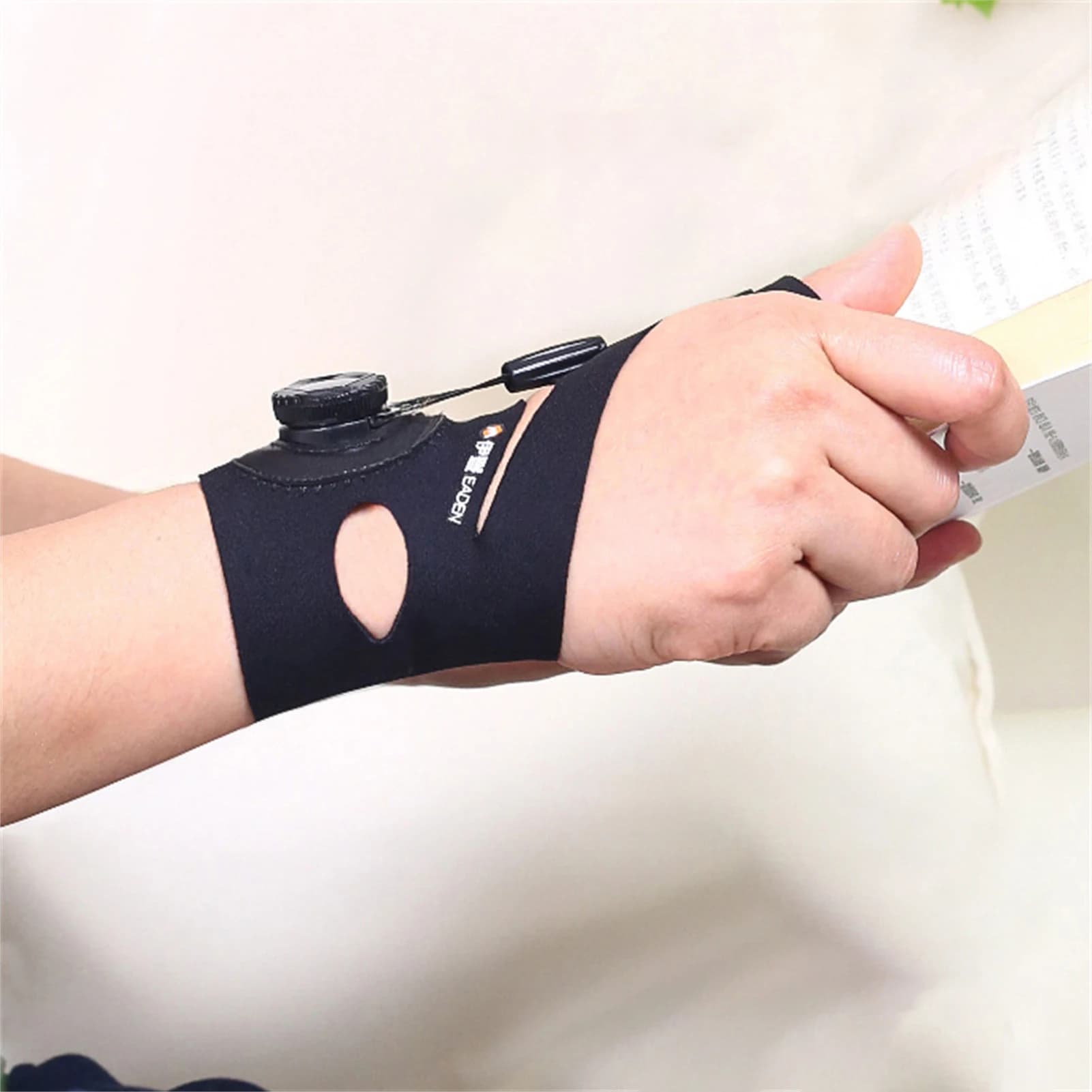 Supporto per Polso e Nocche Rotanti con Tendina di Protezione per Tendinite, Sindrome del Tunnel Carpale, Artrite, Fitness e Sport