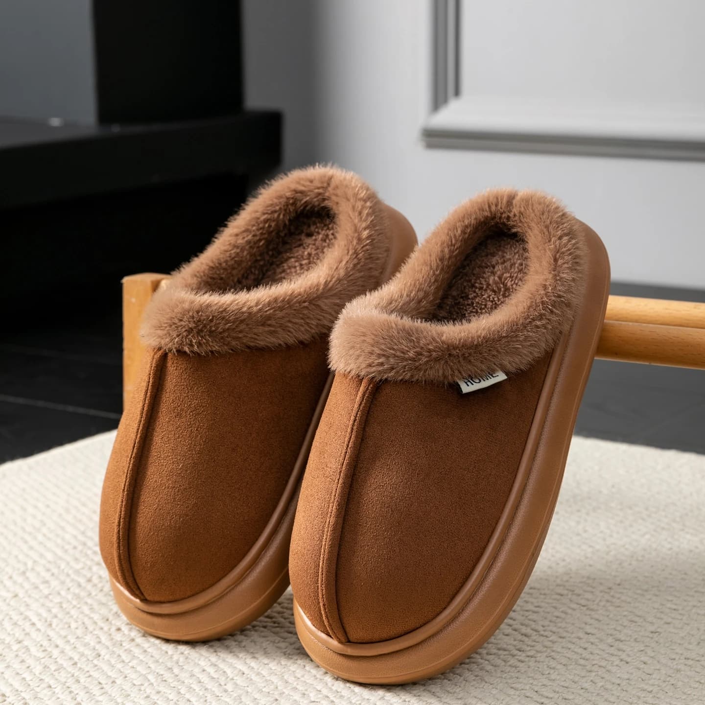 Men's Autumn and Winter Cotton Slippers Warm and often Homewear Comfortable warm shoes with soft non-slip bottom resistant to wear