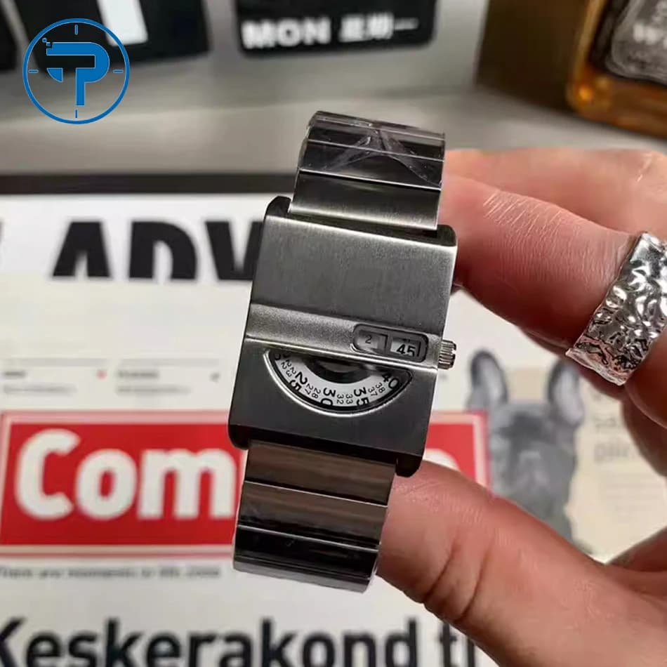Men's wrist watches, Square Watch with Stainless Steel Bracelet, New Fashion Quartz Watch for Men