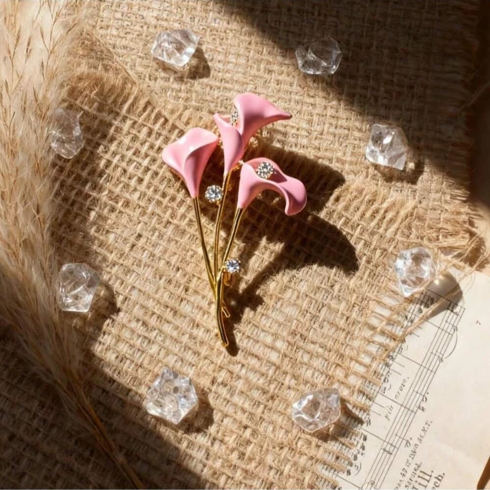 Gold Blue Enamel Calla Lily Brooch Inlaid Clear Rhinestone Floral Lapel Pin for Dress Scarf Elegant Women Daily Jewelry Gift