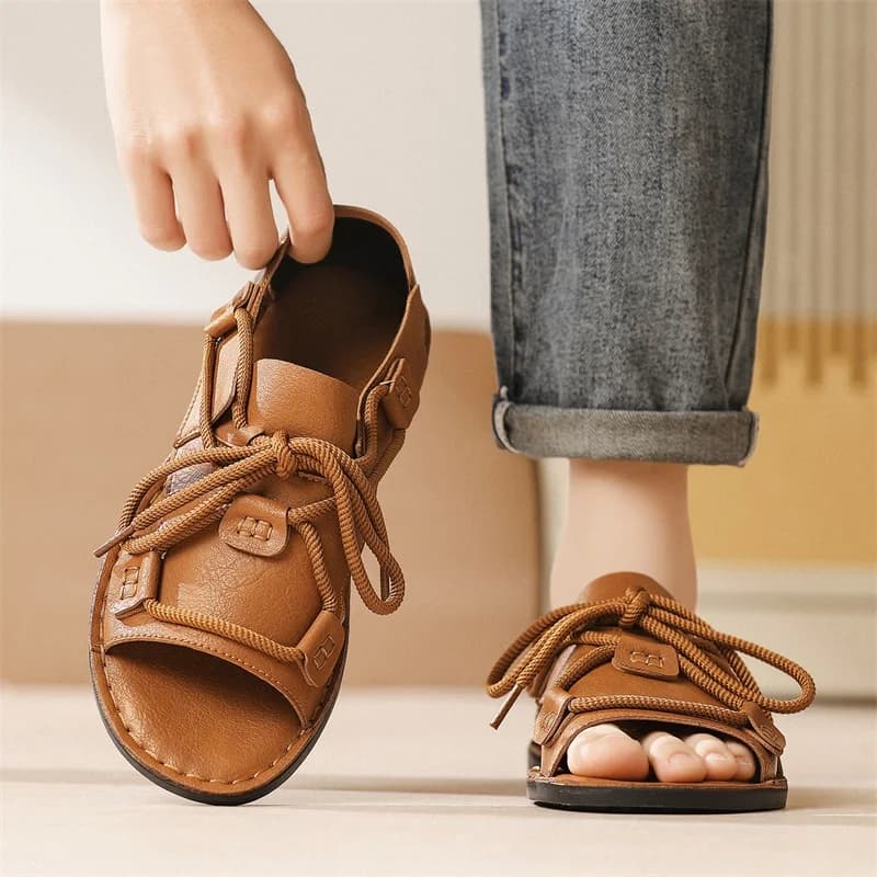Sandali Estivi da Uomo 2026 in Pelle Traspirante, Stile Romano, Ciabatte da Spiaggia Piatte, Mocassini da Guida alla Moda, Taglie Grandi 39-48
