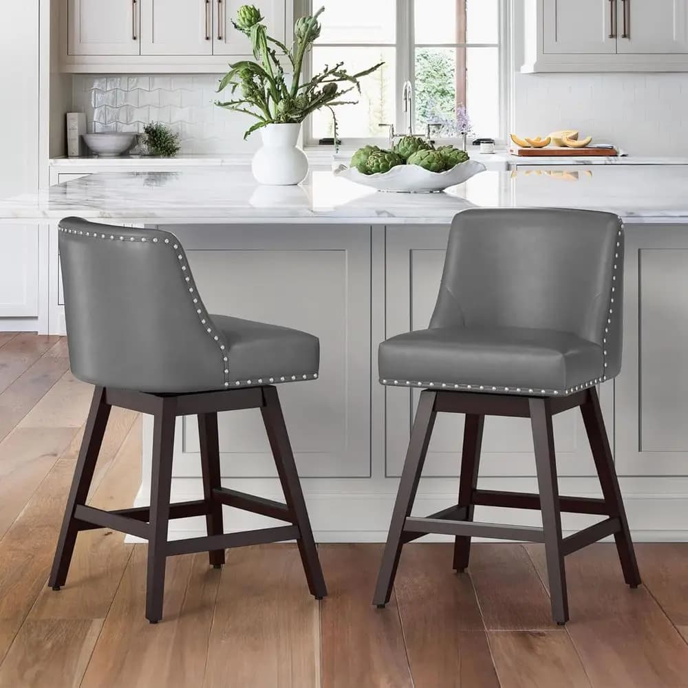 Set di 2 sgabelli da bar girevoli grigi con rivestimento in pelle e gambe in legno per isola cucina o sala da pranzo