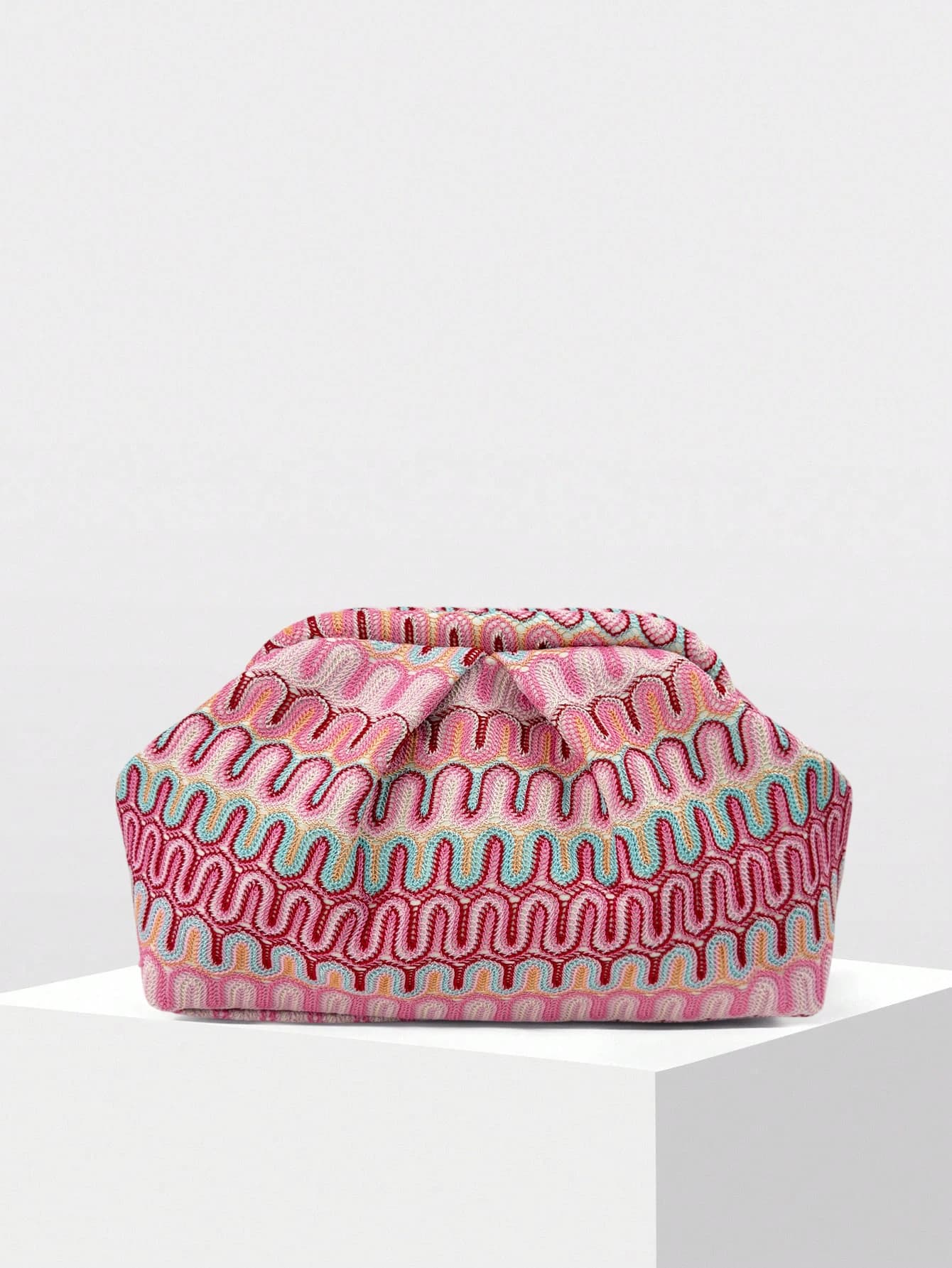 Summer Colorful Wave-Patterned Knitted Clutch Bag, European and American Style Rainbow Striped Cloud Bag, Versatile Holiday Beach Evening Bag, Women's Niche Design Pleated Clutch Bag (Pattern Random)