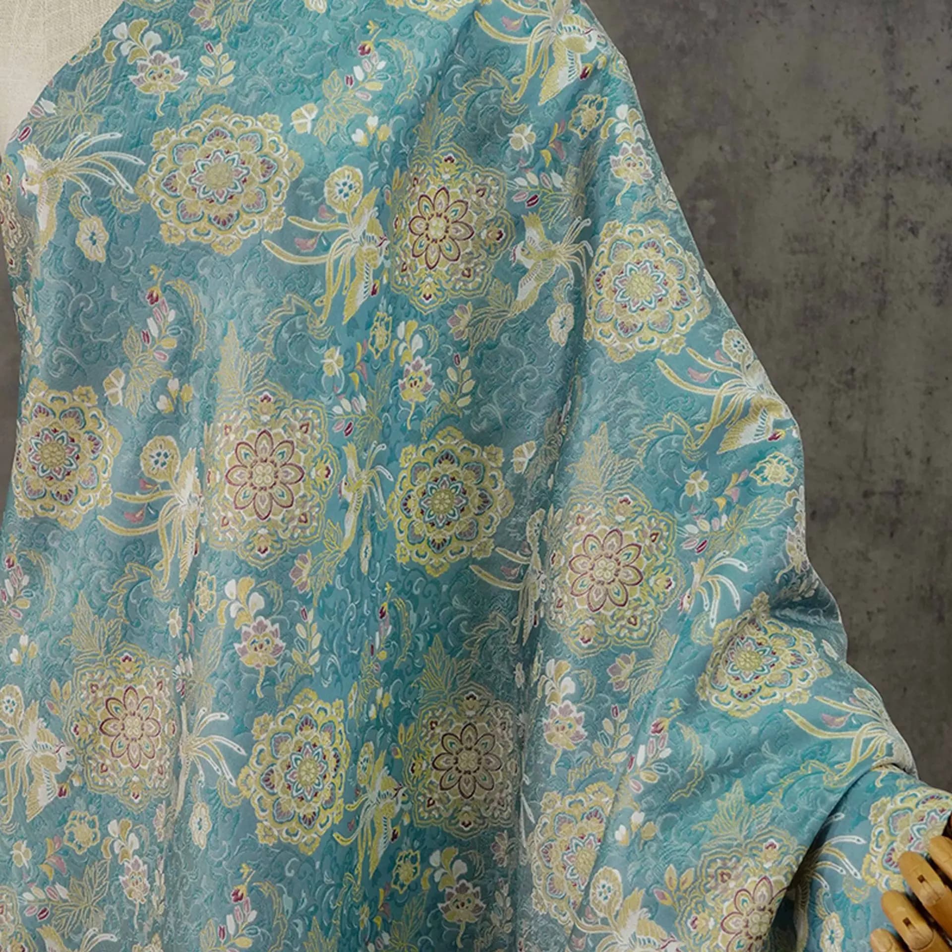 150Cm Wide Ethnic Style Gold Thread Jacquard Embroidered Phoenix Fabric Qipao Hanfu Tang Suit Bag Yarn Dyed Cloth F176