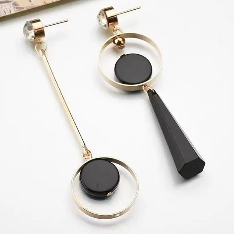 Orecchini Pendenti Geometrici Neri, Orecchini da Donna con Cerchi Irregolari, Stile Versatile e Audace
