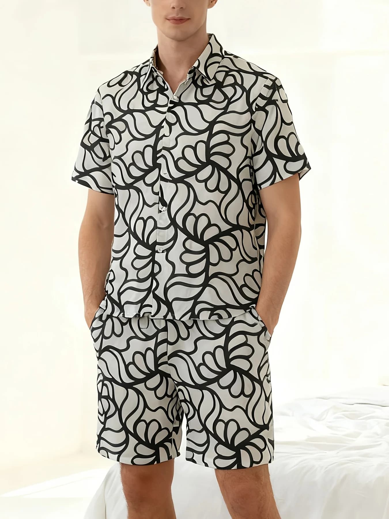 Pigiama da uomo estivo con stampa astratta, set camicia a maniche corte + pantaloncini con tasche e coulisse, set pigiama traspirante da uomo