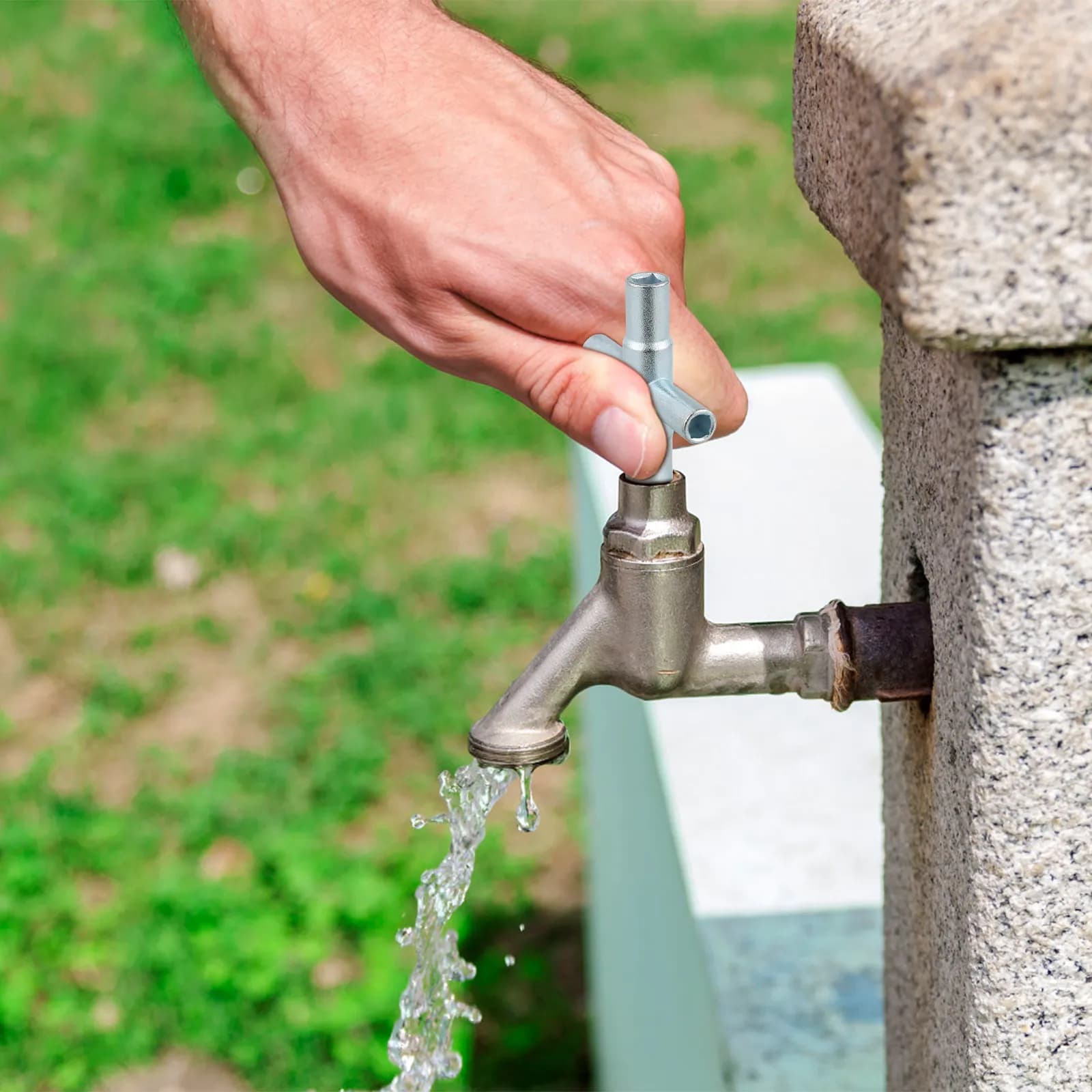 2 Pezzi Chiave a 4 Vie per Rubinetto dell'Acqua, in Acciaio Resistente, per Valvola di Controllo Rubinetto Esterno e Tubo da Giardino
