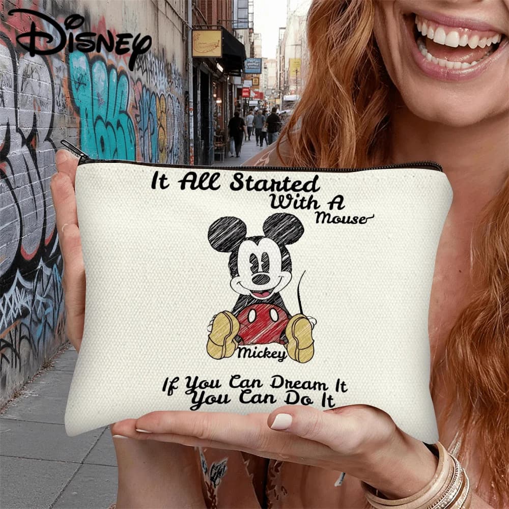 1 case for cosmetics Mickey Mouse "If You Can Dream It", portable makeup bag with zipper, ideal to store daily cosmetics and travel