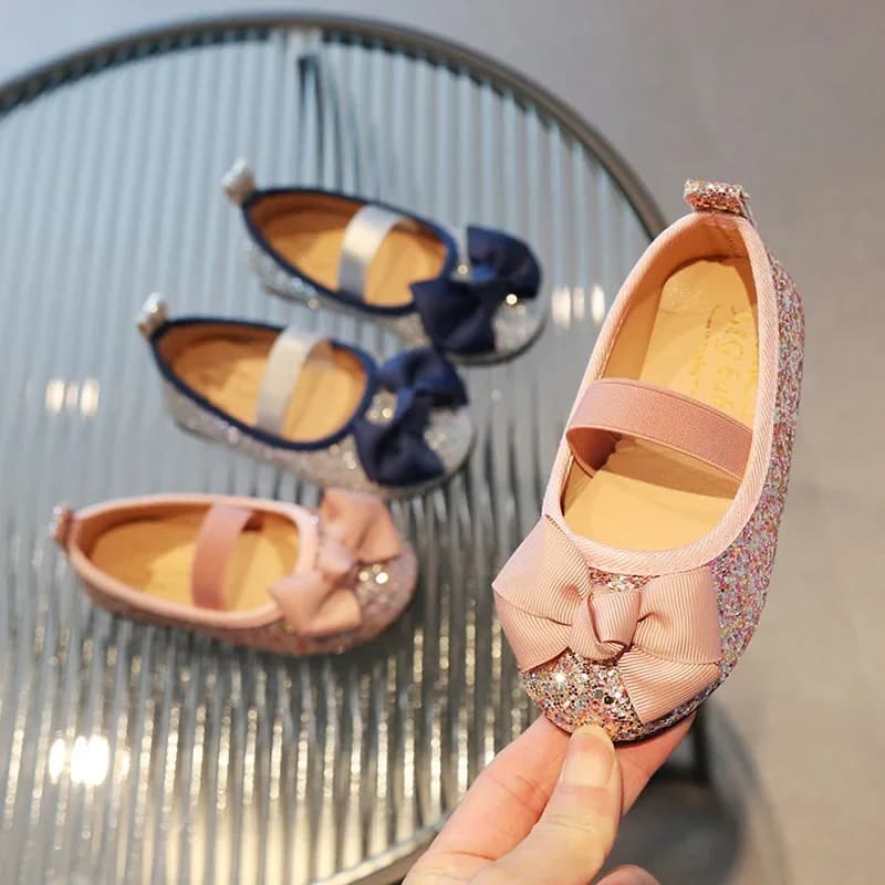 Girls Shoes Casual Kids Apartments Princess Glitter Children's Leather Shoes Bowie Mulls Fashion 2024 New Dance Shoes For Party