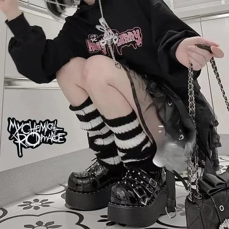 Y2k Goth Lolita Ragazze Scaldamuscoli in maglia a righe carine JK Uniforme Gotica Leggings da donna Ghette Polsini lavorati a maglia al ginocchio Scaldamuscoli