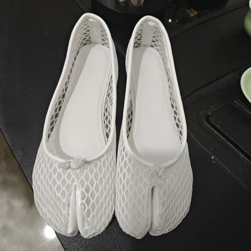 Eilyken Hollow Out Dance Mesh Split Toe Women Tabi Ballet Flats Comfortable Walking Loafers Casual Ladies Shoe Zapatos De Mujer