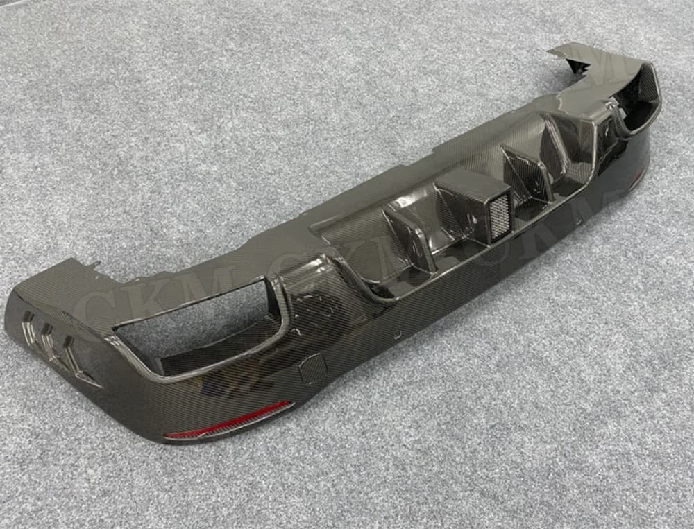 Prepreg Carbon Fiber Rear Diffuser with Mercedes Benz GLE Class W167 GLE53 AMG SUV 2020, Auto Decoration