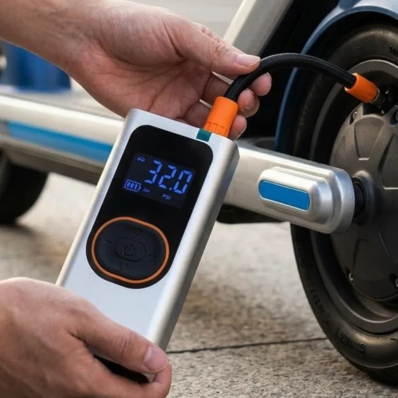 Set Compressore d'Aria per Auto, Pompa Wireless con Display Digitale, Gonfiatore Elettrico per Pneumatici di Moto, Biciclette e Auto