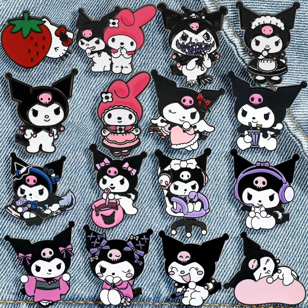 Set di 16 Spille Creative Anime, Pin Smaltati Cartoon Carini di Kulomi e Hello Kitty, Accessori in Metallo per Zaini e Abbigliamento, Regalo