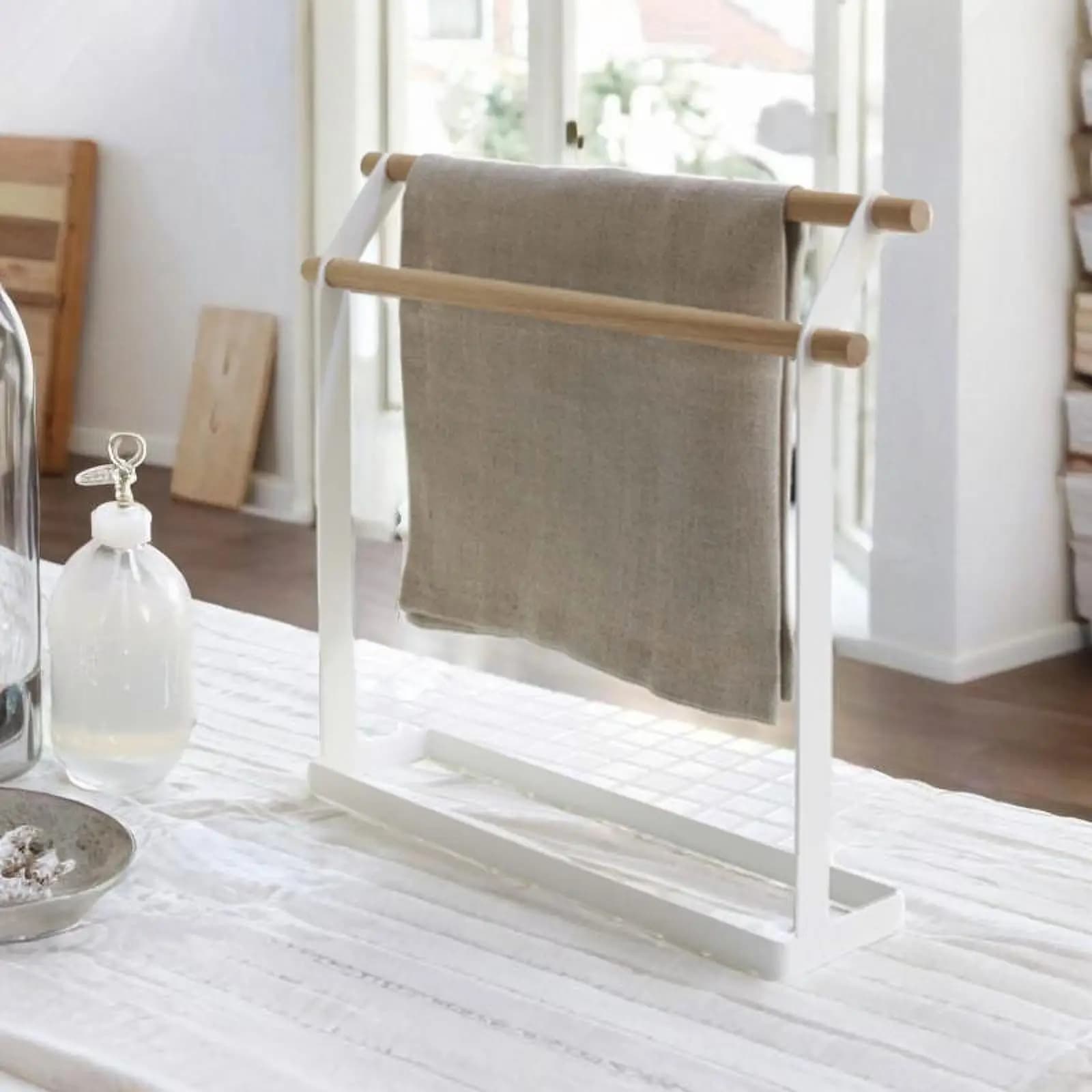 Portasciugamani da cucina in metallo Portasciugamani verticale da appoggio per piano di lavoro della cucina del bagno