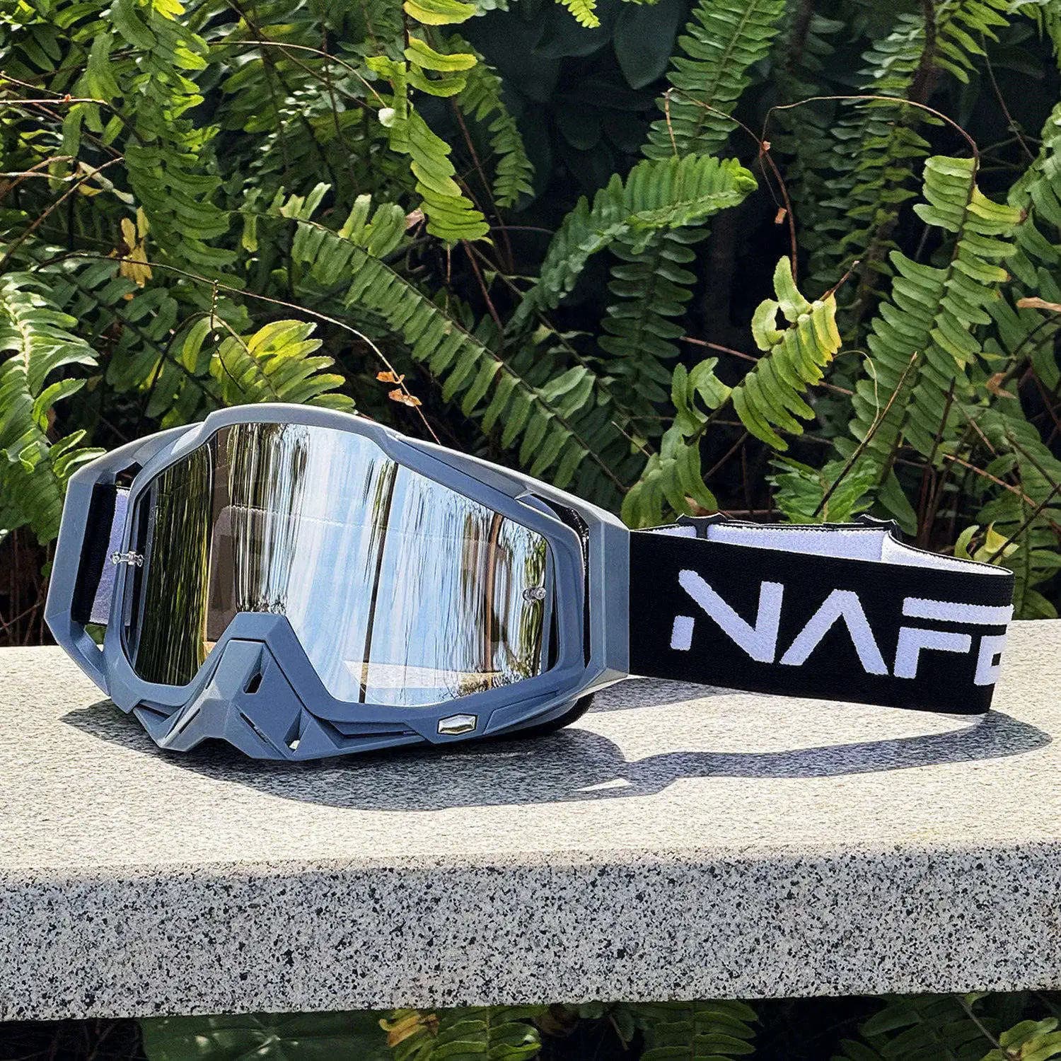 NAFEIB Uomo Parabrezza protettivo Occhiali da moto Donna Equitazione UV400 Casco fuoristrada staccabile antivento e resistente alla sabbia