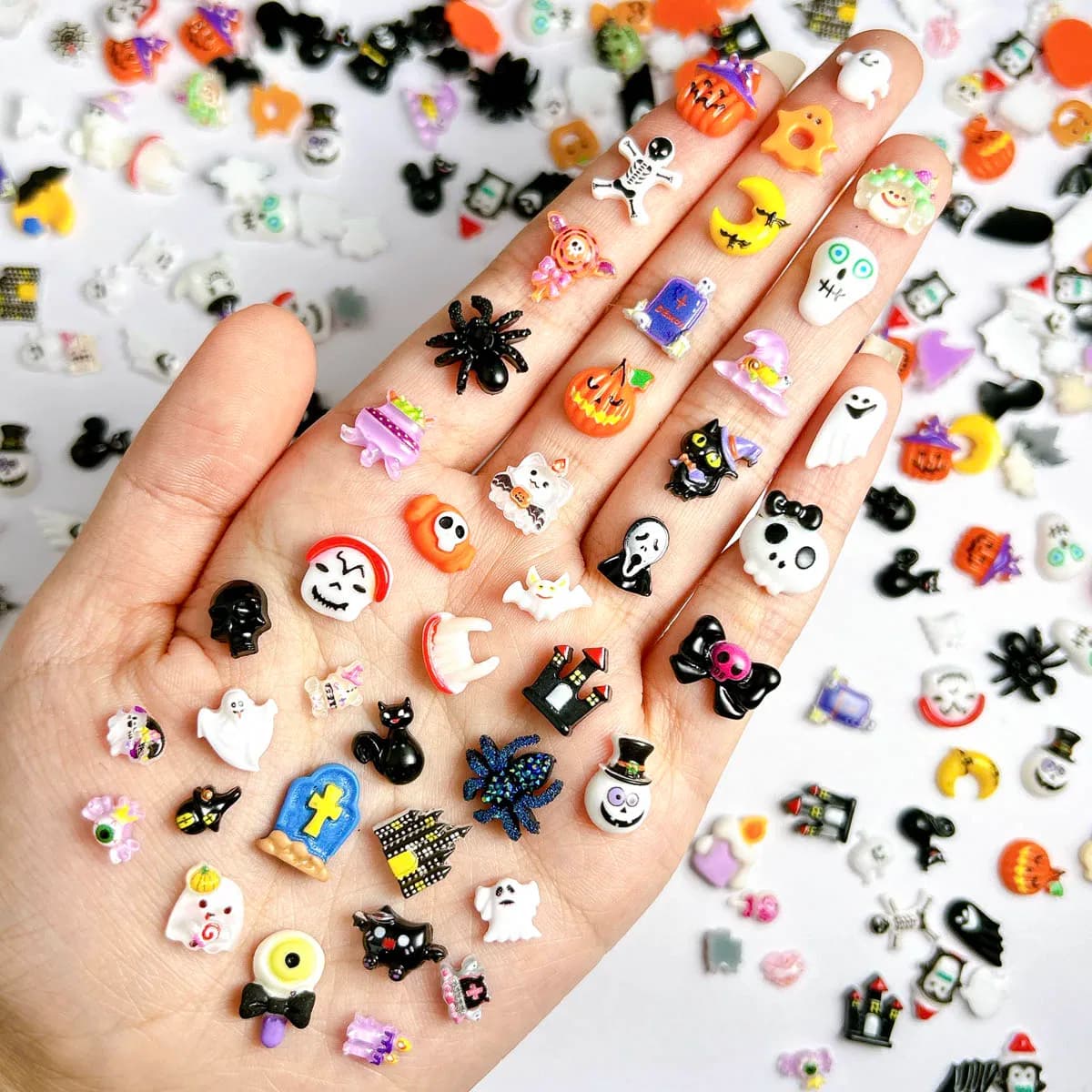 30 pezzi multi-stile in resina teschio lapide fantasma nail art charms creativo zucca gatto serie Halloween decorazioni per unghie unghie fai da te