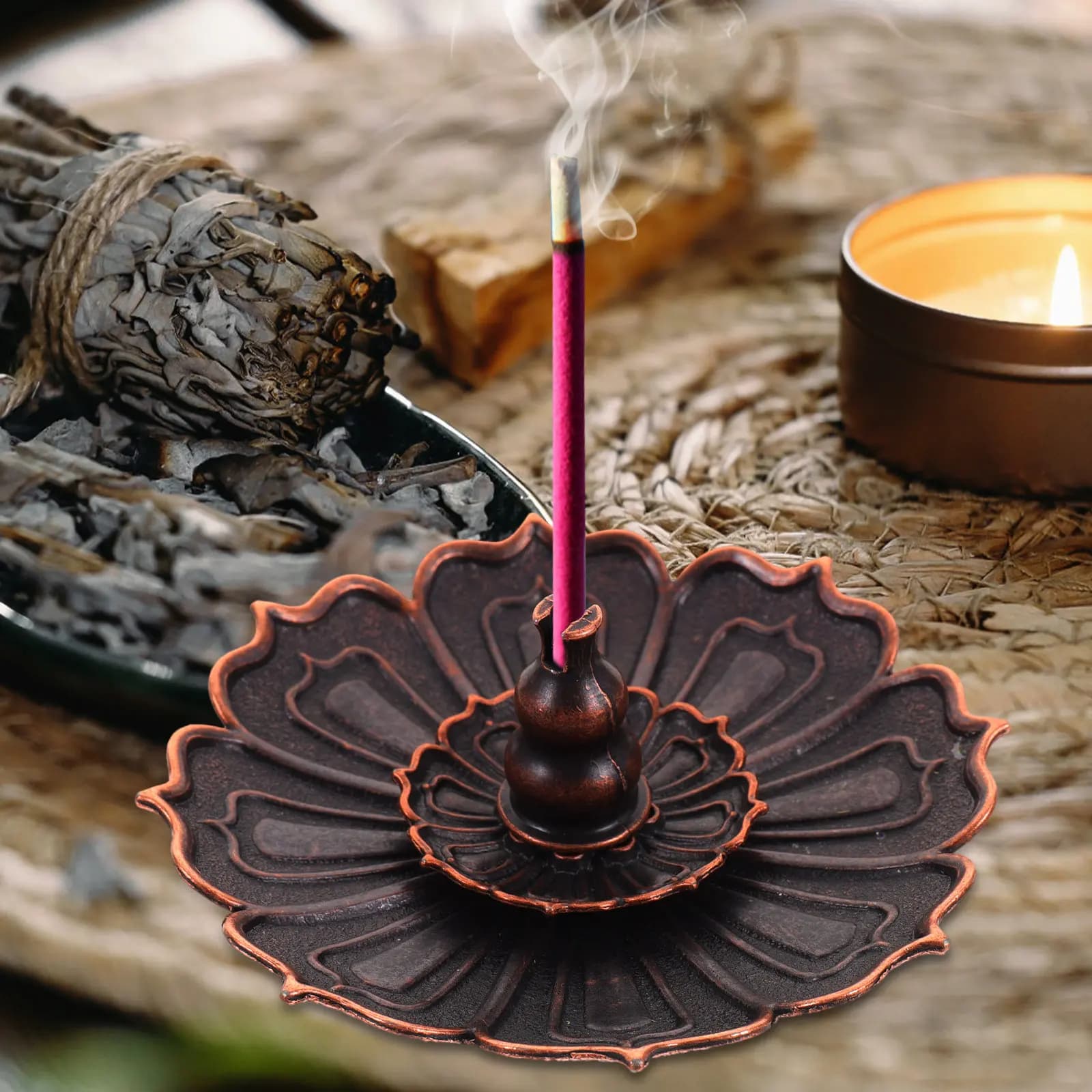 Elegante Porta Incenso in Lega a Forma di Loto, Bruciatore per Bastoncini di Incenso, Diffusore di Aromi da Tavolo, Decorazione per Creare un'Atmosfera Accogliente