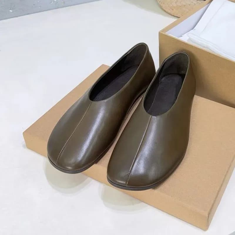 2026 Autumn New Genuine Leather Simple Ballet Grandma Shoes for Women Comfortable and Versatile Soft Leather One Step Flat Singl