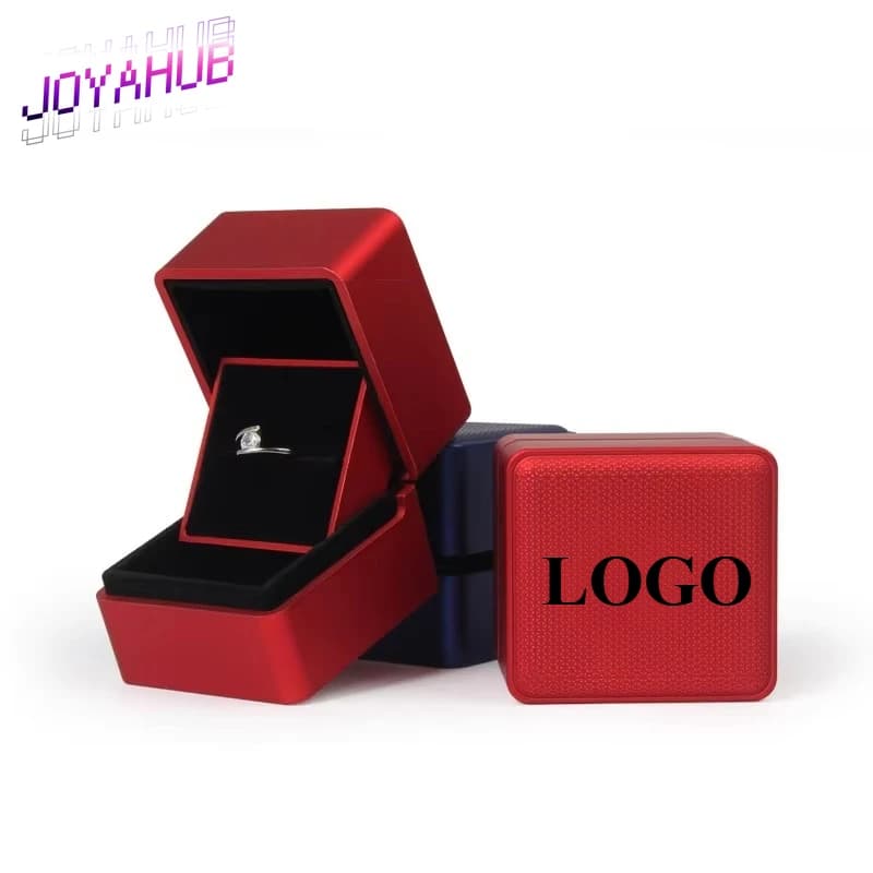Elegante scatola per anelli con proposta a LED con texture a rombo, custodia per gioielli di lusso con luci, confezione regalo di fidanzamento, logo personalizzato gratuito OEM