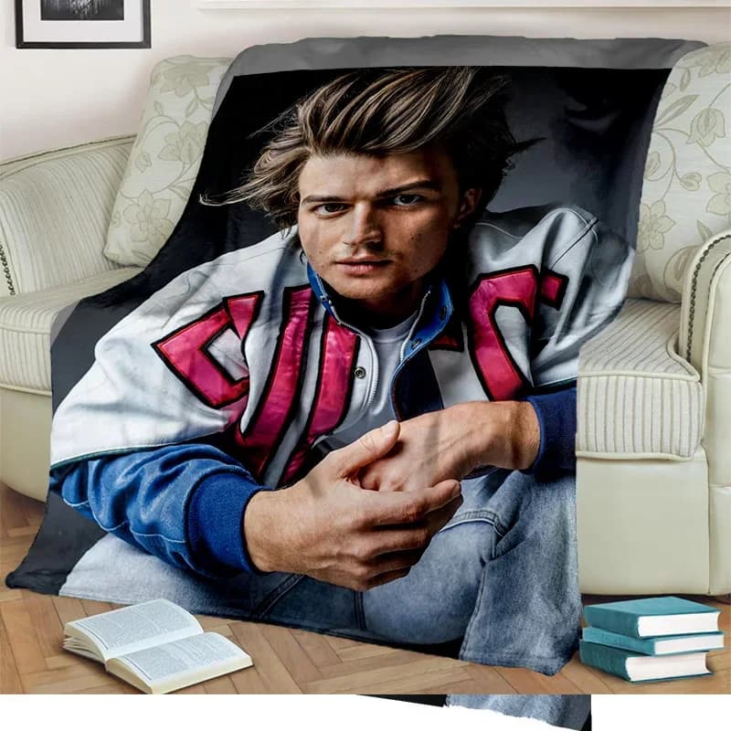 Joe Keery Actor Covered HD with 3D printing, soft blanket for the house, bedroom, sofa bed, picnic, travel, office, rest, children's blanket