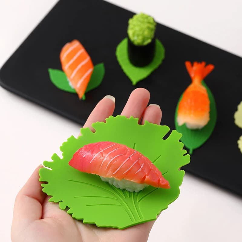 Set di Accessori da Cucina: Piatto Bento in Silicone a Forma di Foglia, Tappetino per Polpette di Riso e Divisorio per Lunch Box; Utensili Riutilizzabili.