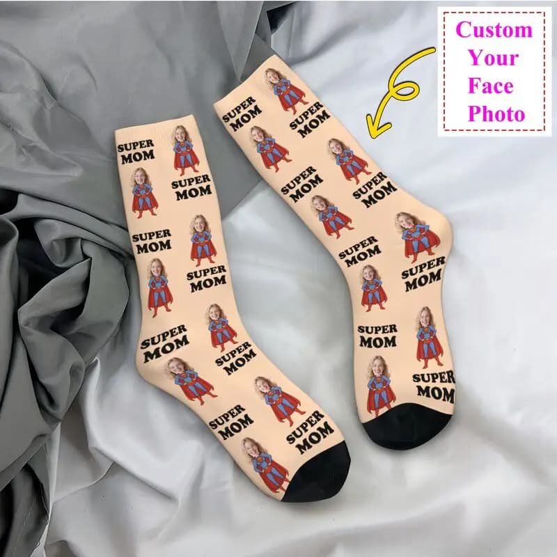 Calzini da uomo personalizzati Super Mom Calzini unisex divertenti con stampa fotografica personalizzata per il viso Calzini eleganti primavera estate autunno inverno