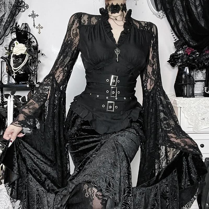 ONE TO WAN Vintage Dark Elegant Lady V-neck Flare Sleeve Slim T-shirt Gothic Techwear Sweet Lace Patchwork Blouses Thin Tee Tops
