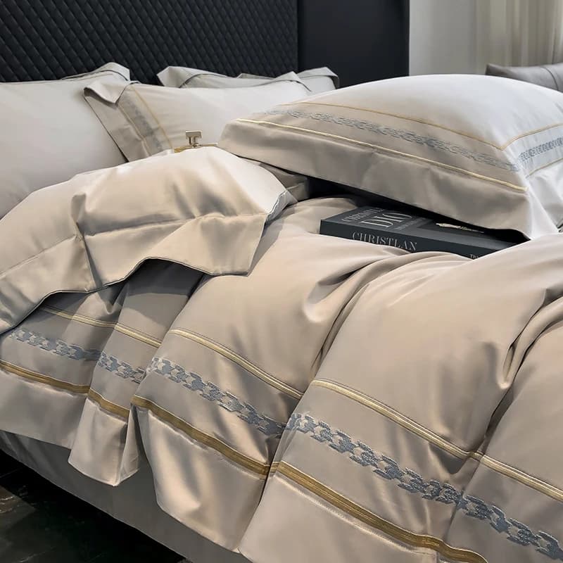Set di quattro pezzi in cotone a fibra lunga anni '200 Puro cotone 100% lenzuolo in cotone Copripiumino in stile europeo di lusso per la casa di fascia alta