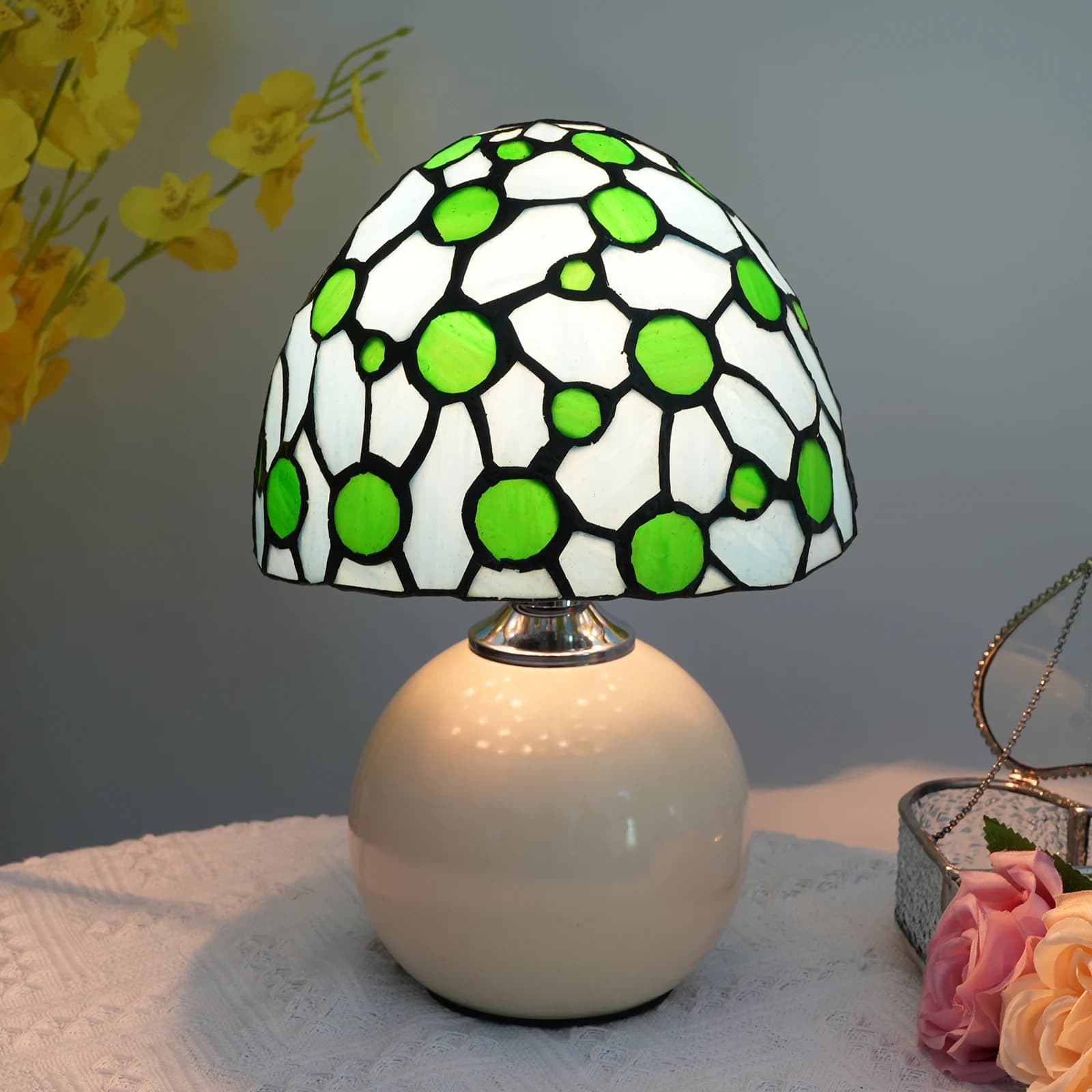 Creative glass Mushroom Style Night Light Nordic Desktop Coffee Bar Home Living Room Decoration Modern Minimalist Table Light