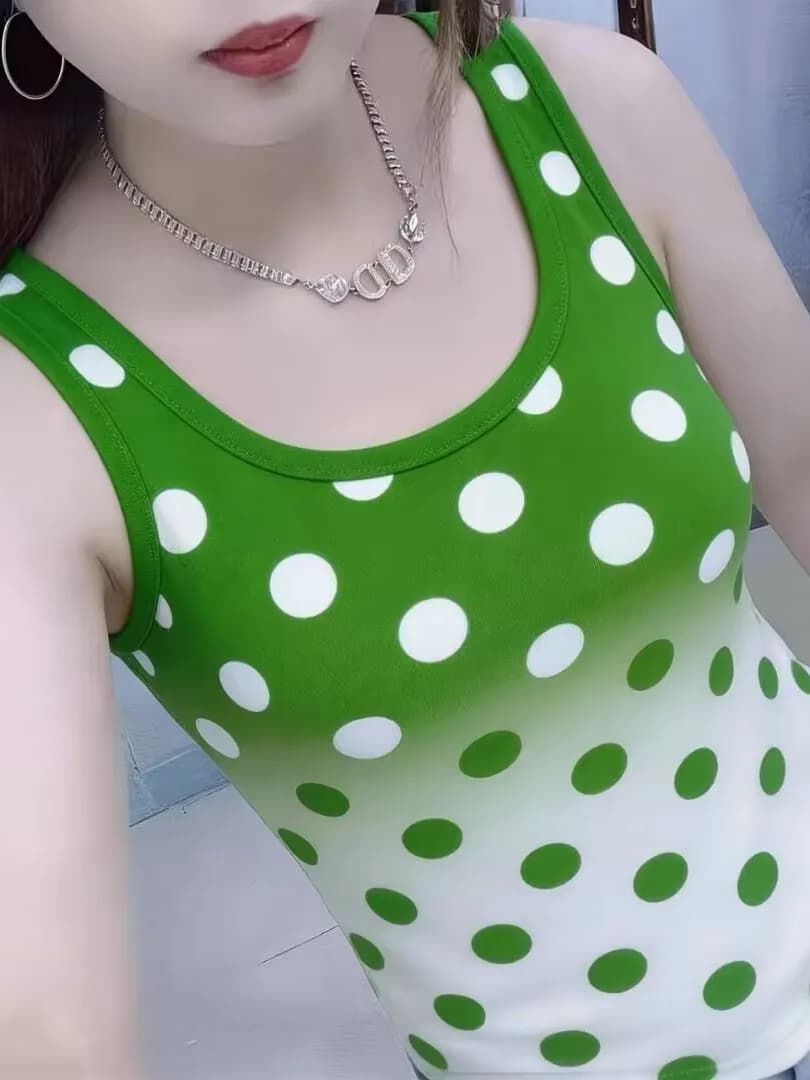 Top da donna estivo di alta gamma, stampato, a maniche corte, senza maniche, gilet senza maniche che nasconde la pancia, girocollo alla moda, in seta latte, per il commuting.