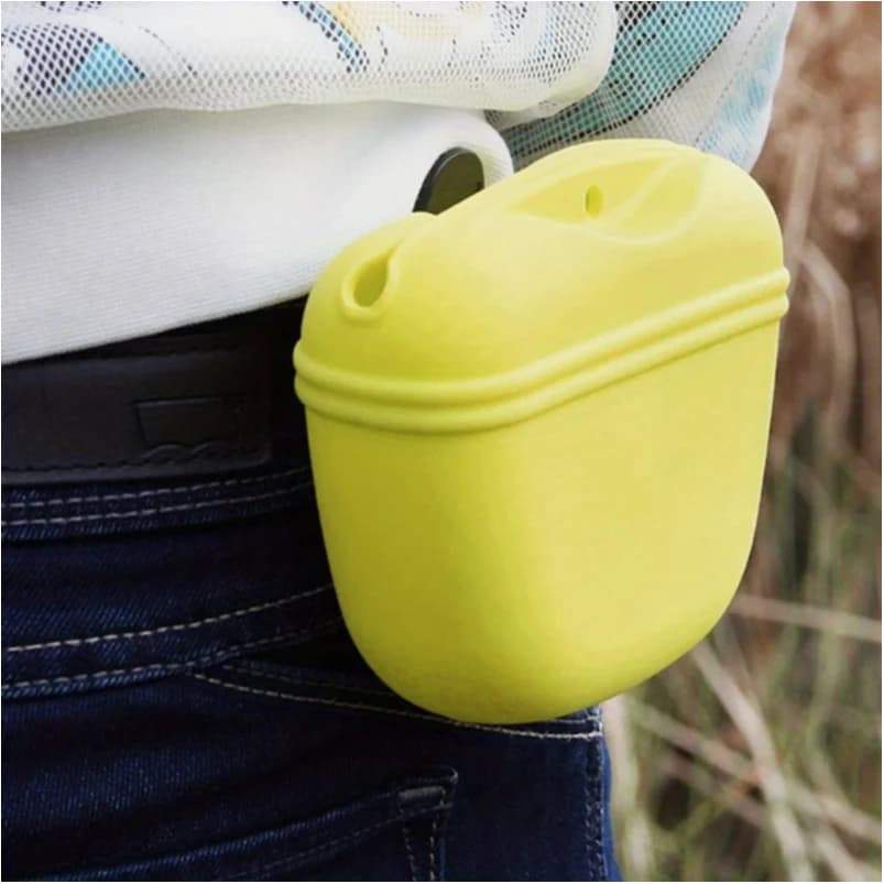 Borsa per dolcetti per cani in silicone Marsupio per addestramento per cani portatile per animali domestici Borsa per addestramento per snack per cani impermeabile con clip magnetica Gita per animali domestici