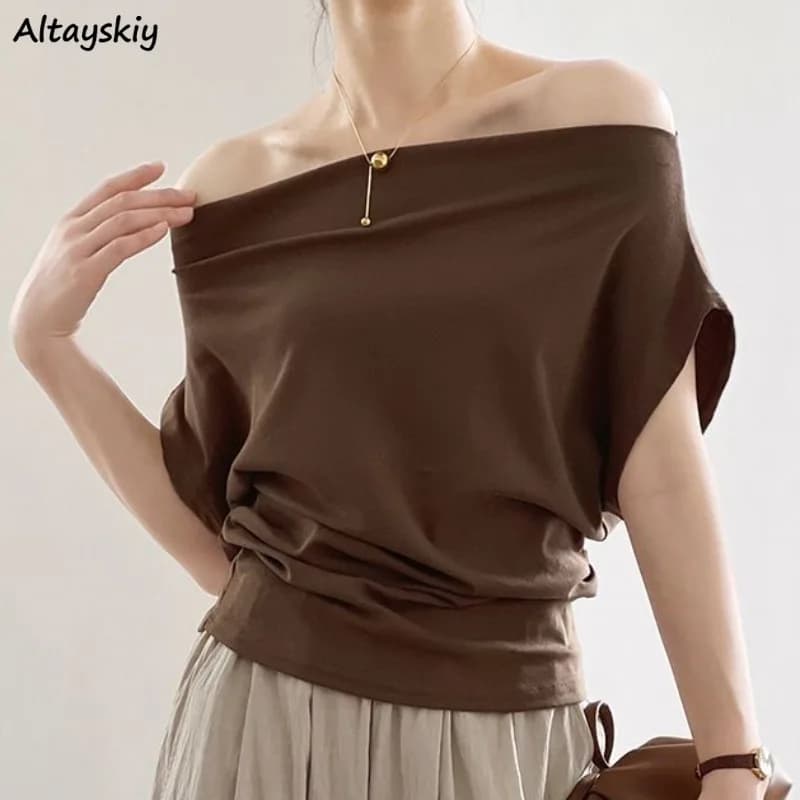 T-shirt con scollo a barchetta per donna elegante Design con spalle scoperte Solid Summer top manica corta moda donna abbigliamento Casual semplice