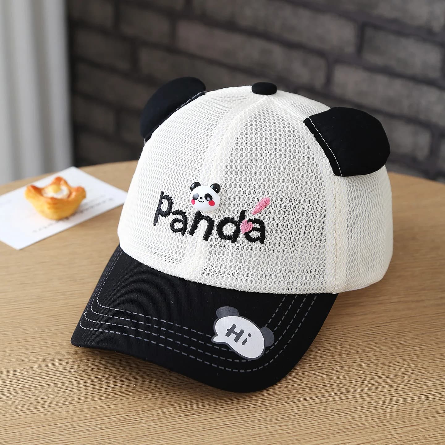 Cappellino per neonati, morbido e carino, con disegno di panda ricamato. Cappellino da baseball traspirante senza visiera, disponibile in tutto il mondo.