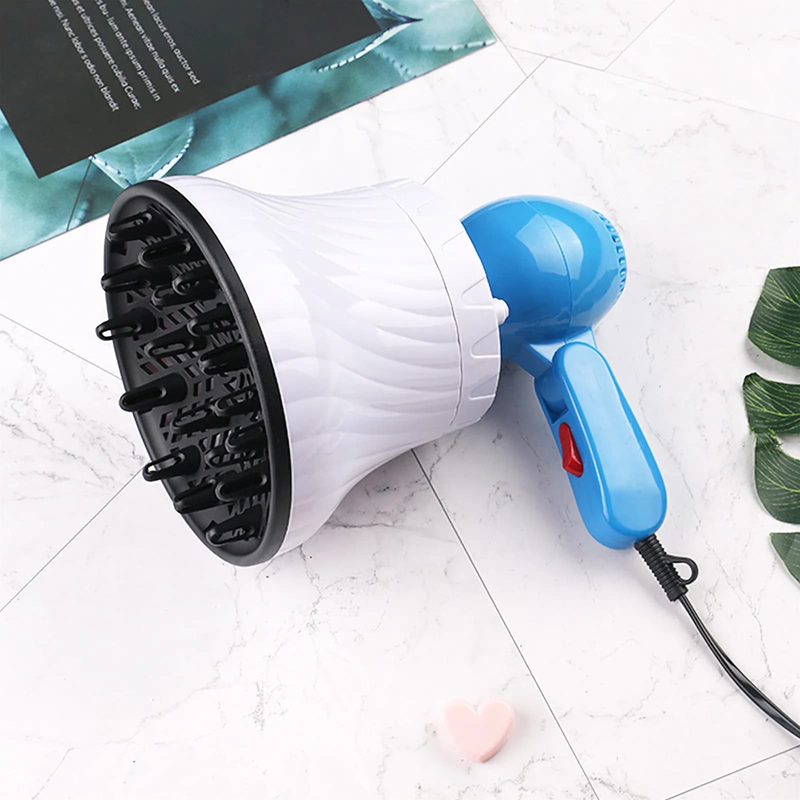 Hair dryer diffuser for uniform drying and optimal volume