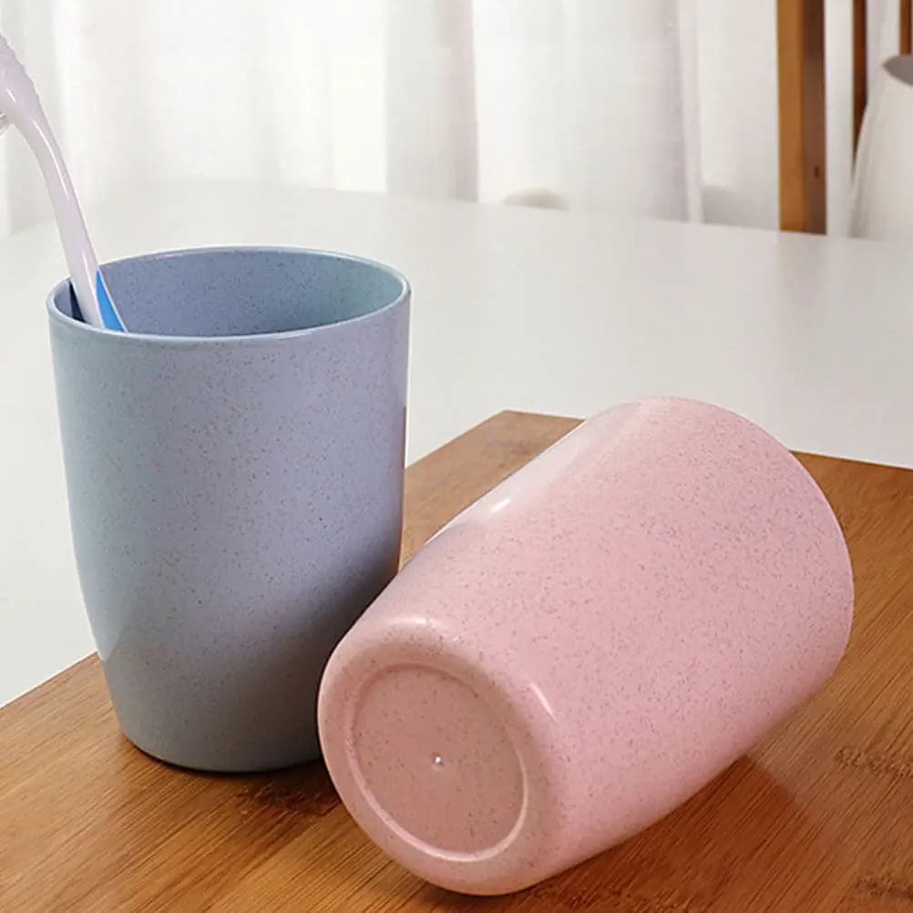 Set di 4 Portaspazzolini Ecologici in Paglia di Grano, Leggeri e Riutilizzabili, Bicchieri Multifunzione per Bagno e Viaggio