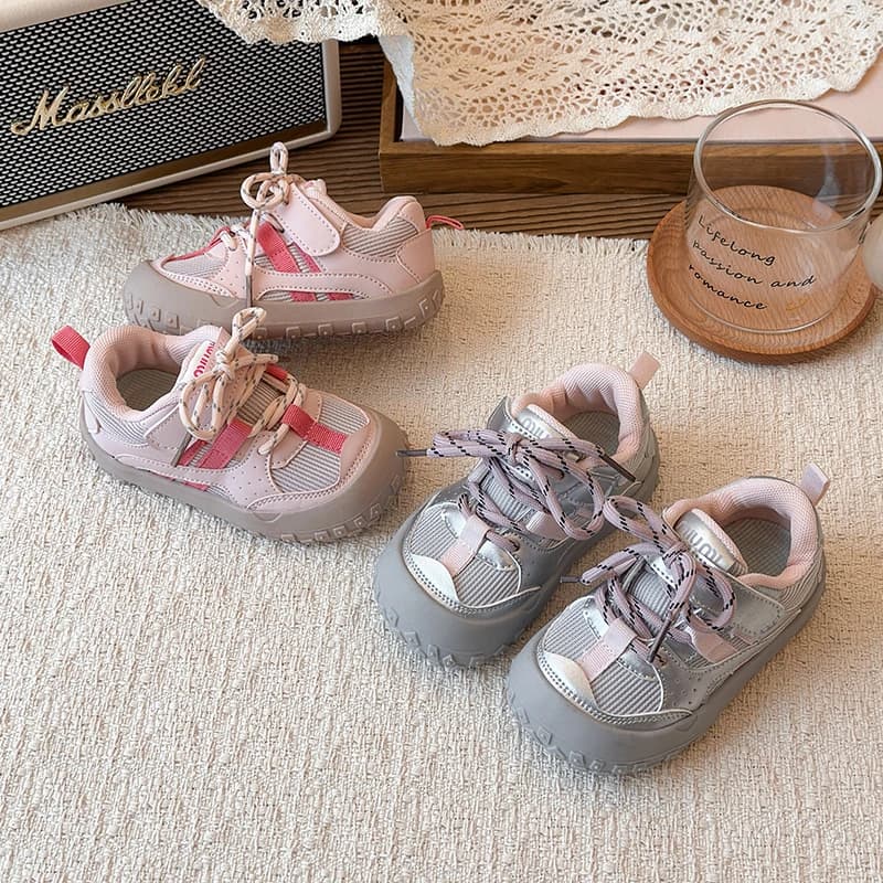 Scarpe Sportive Casual Traspiranti in Mesh per Bambini, Nuova Collezione Primavera 2026, Scarpe Comode alla Moda per Ragazze, Sneakers Antiscivolo per Bambini
