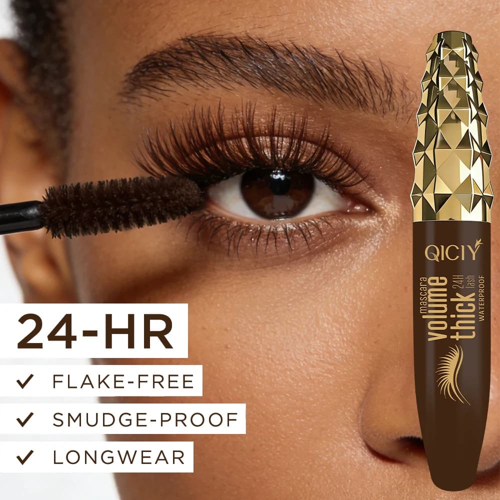 Mascara marrone waterproof, denso e a lunga durata, non lascia sbavature sulle ciglia