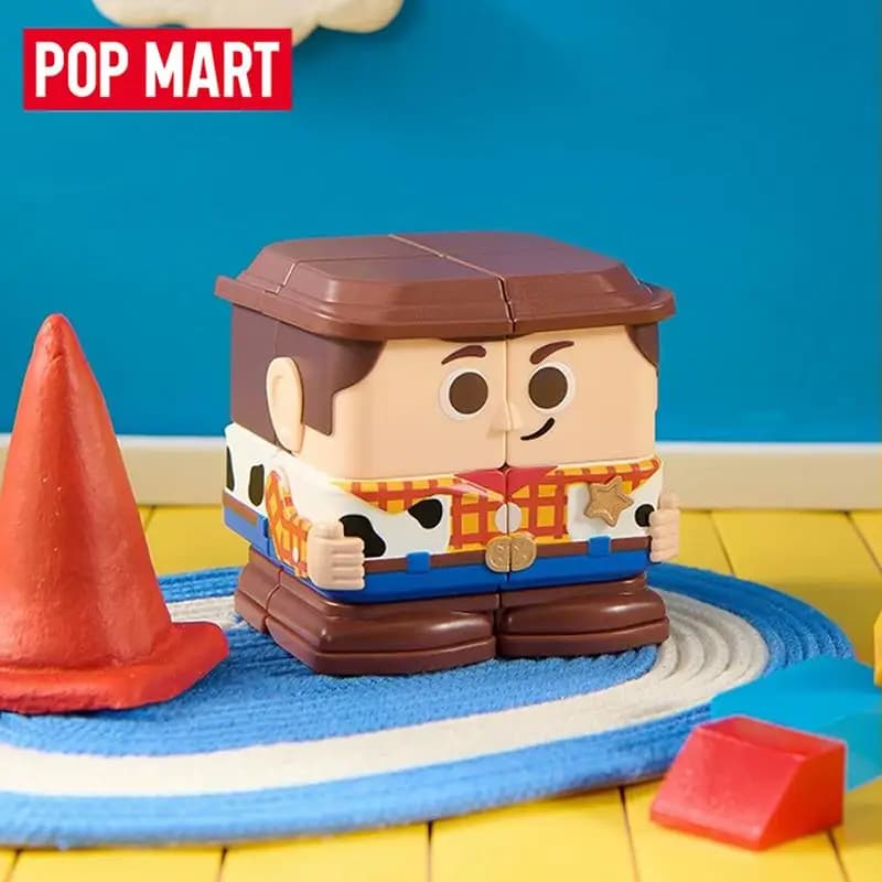 POP MART PIXAR POP CUBE CUBIEC Series Blind Box Mystery Box Giocattoli Kawaii Ornamenti Statuette Decorazioni per la Casa Modelli da Scrivania Bambole per Ragazze