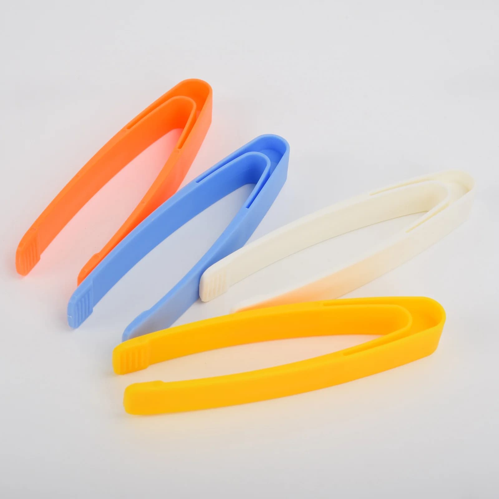 Pinzette in plastica a testa dritta Pinzette cosmetiche Kit di pronto soccorso Pinzette Strumenti medici Pinzette Clip bianca grande all'ingrosso