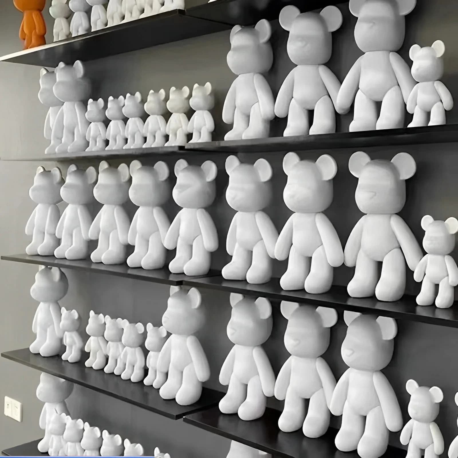Scultura di orso fluido fai-da-te Ornamenti per bambole Bearbrick fatti a mano Orso violento Graffiti Pittura Genitore bambino Giocattolo Regalo Decorazione della casa