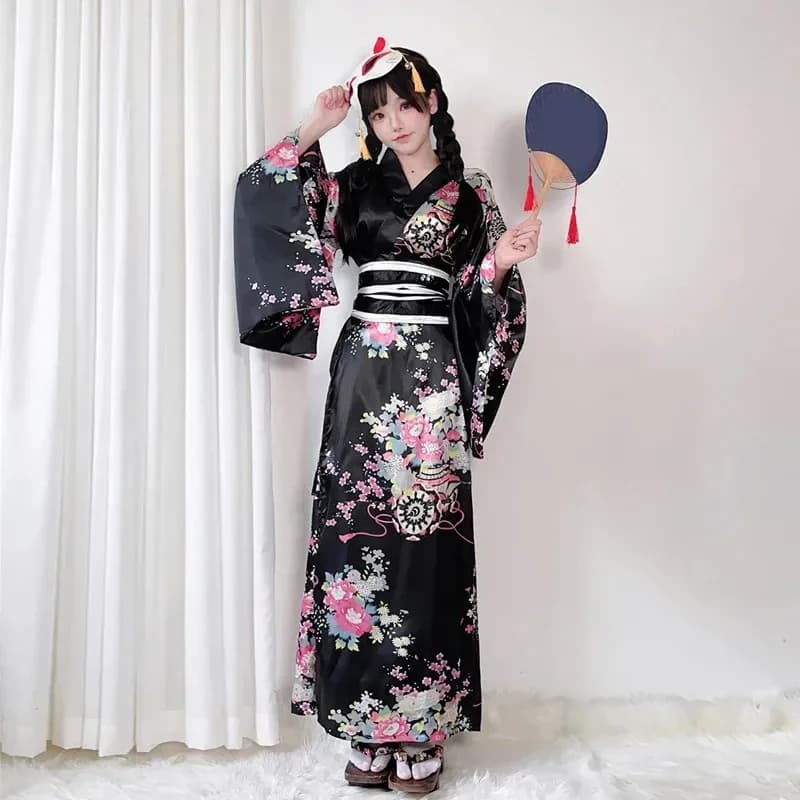 CyCute Kimono giapponese per donna Yukata Plus Size Kawaii Anime Cosplay Sauna Accappatoio Costumi di Halloween Performance per feste Geish